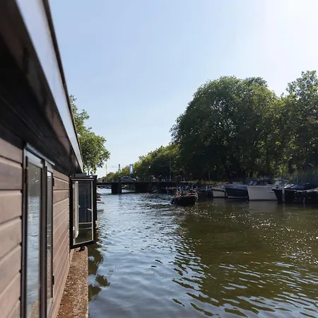 House Boat On One Of The Beautiful Canals Botel